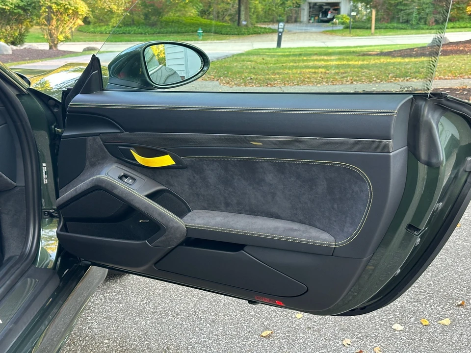 2021 Porsche 718 Cayman GT4 - Image 10 of 19