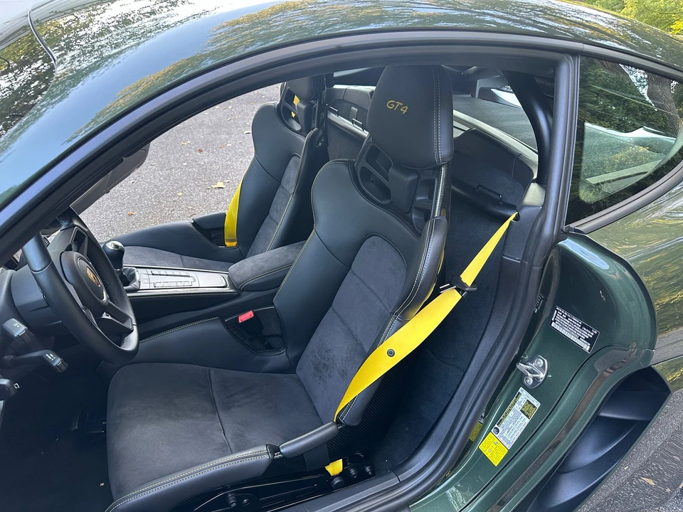 2021 Porsche 718 Cayman GT4 - Image 12 of 19