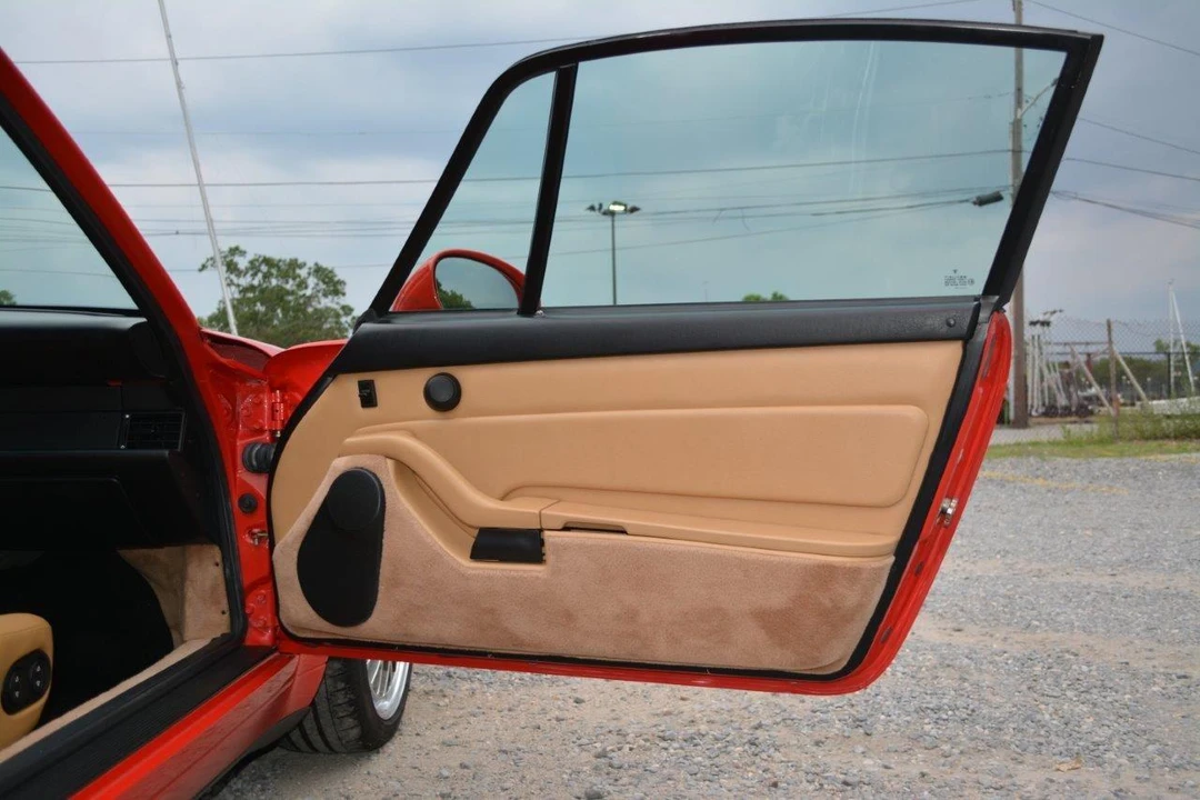 1996 Porsche 993 Carrera - Image 9 of 28