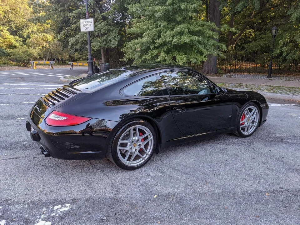 2010 Porsche 997 Carrera S - Image 7 of 31
