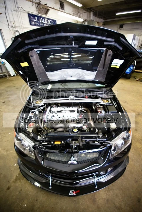 Mitsubishi Lancer Evolution IX 8th Gen - Image 8 of 13