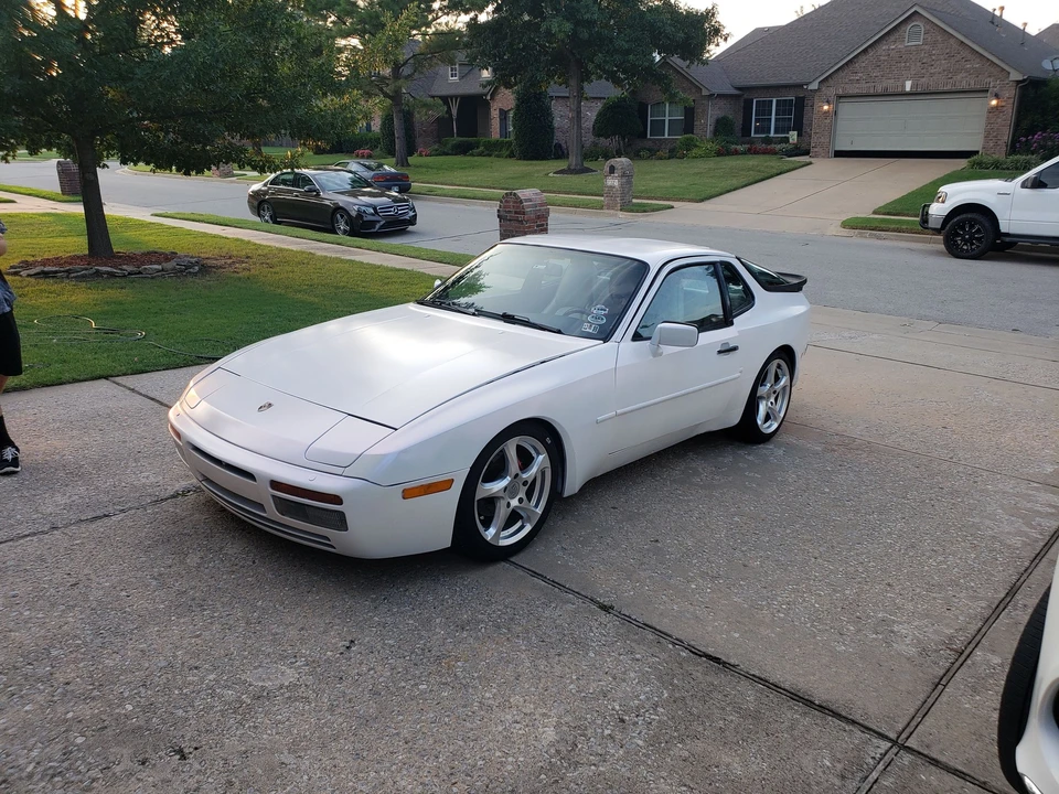 1987 Porsche 944 - Image 3 of 13