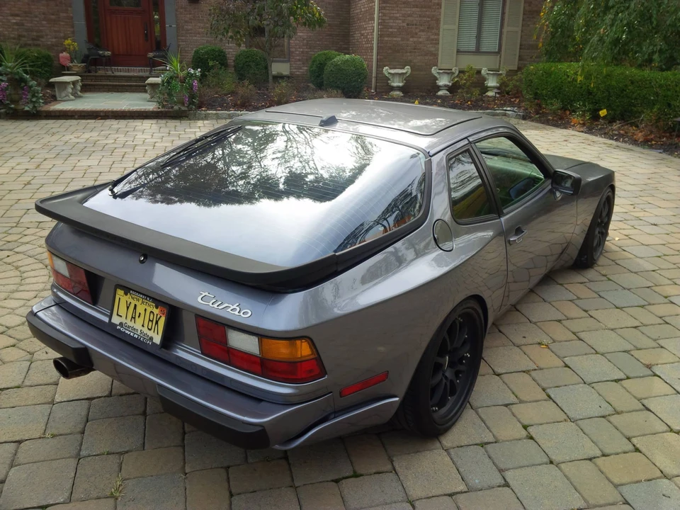 1989 Porsche 944 Turbo - Image 2 of 20
