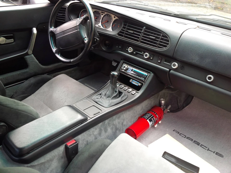 1989 Porsche 944 Turbo - Image 14 of 20