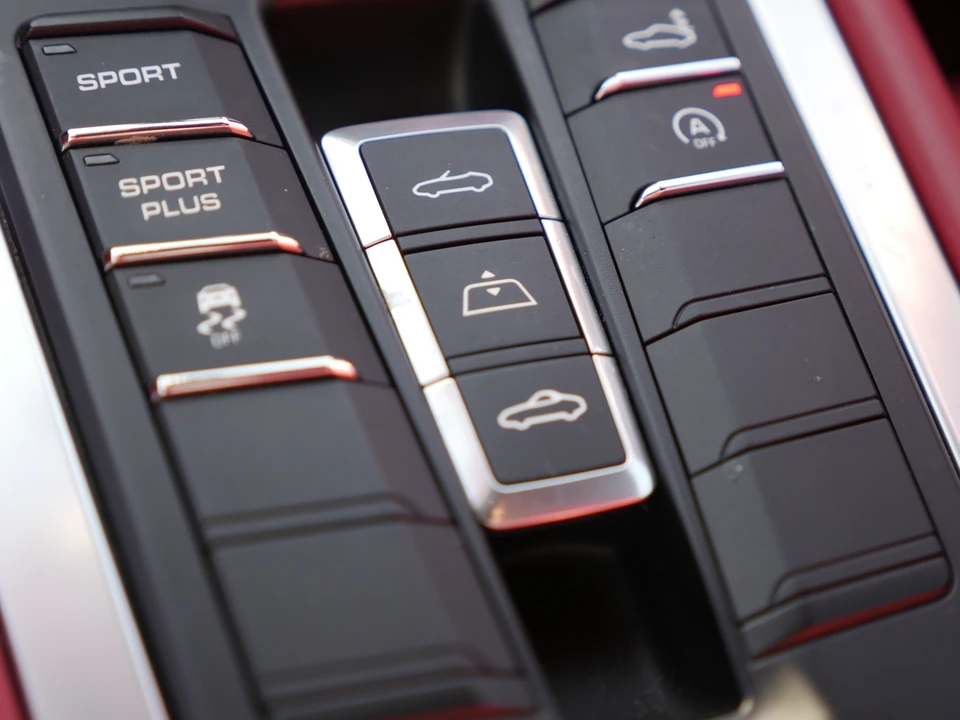 2013 Porsche 991 Carrera - Image 3 of 4