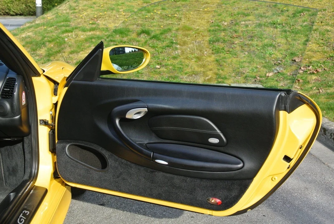 2004 Porsche 996 GT3 - Image 2 of 8