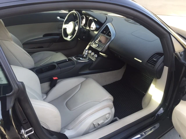 2009 Audi 42 R8 - Image 8 of 10
