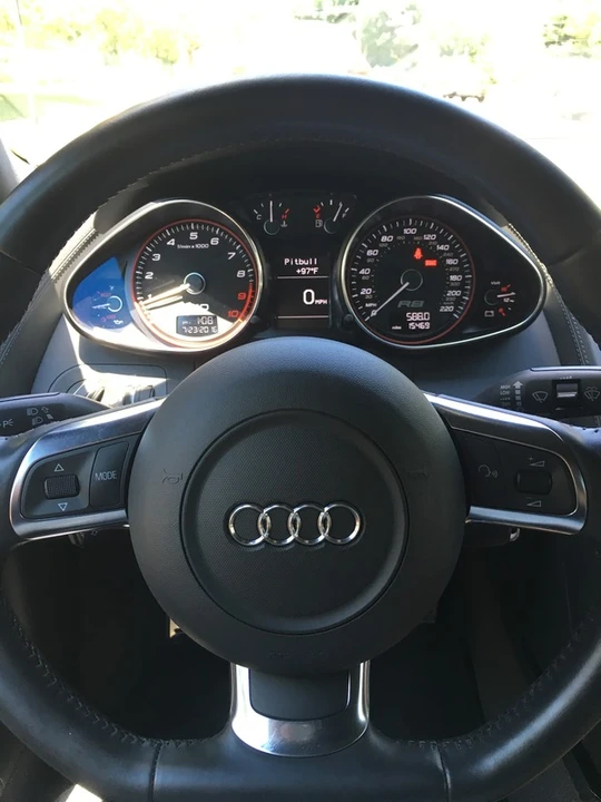 2011 Audi 42 R8 - Image 12 of 14