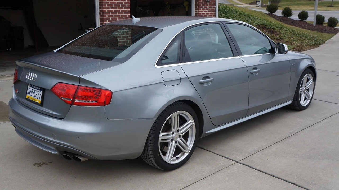 2010 Audi B8 S4 - Image 4 of 8
