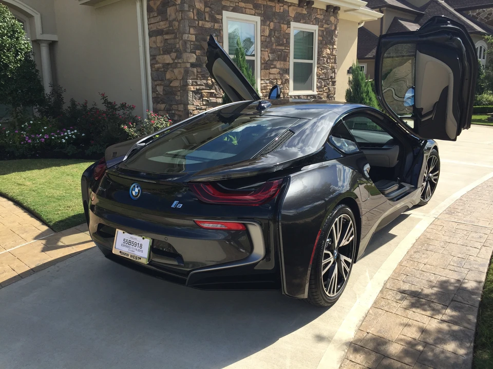 2015 BMW i8 - Image 2 of 6