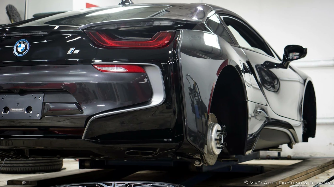 2015 BMW i8 - Image 5 of 6
