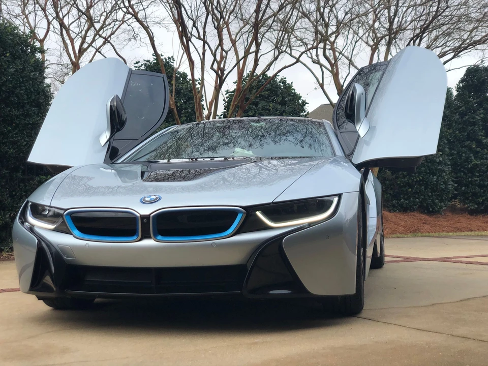 2014 BMW i8 - Image 2 of 3