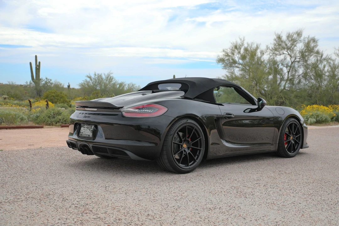 2016 Porsche 981 Boxster Spyder - Image 9 of 31