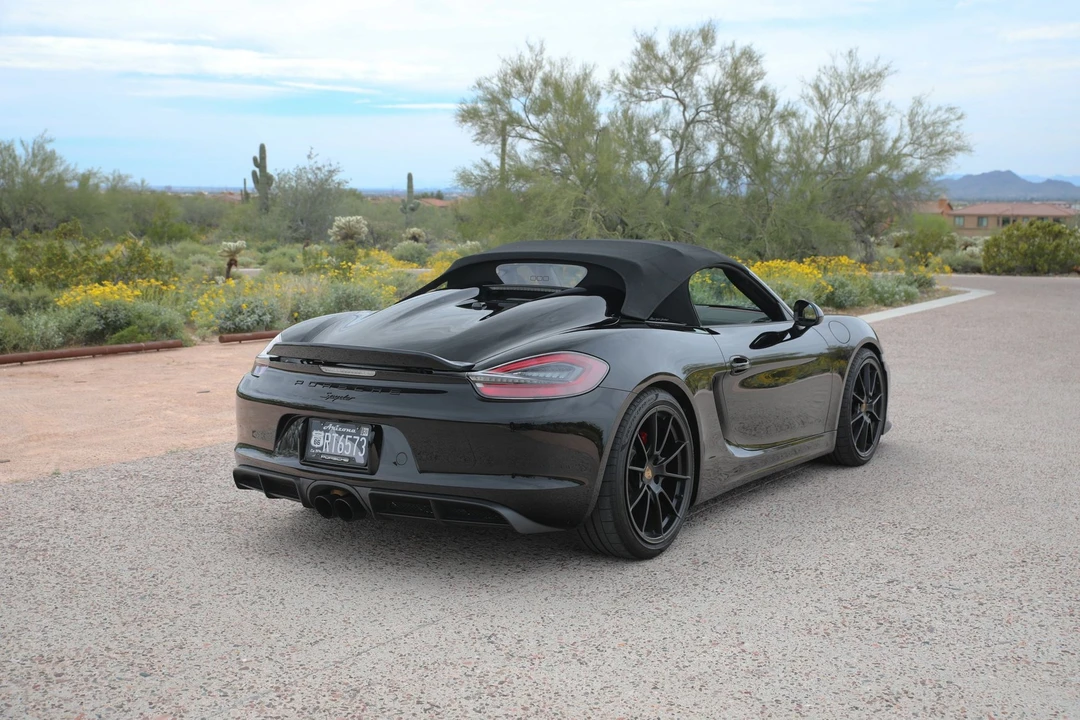 2016 Porsche 981 Boxster Spyder - Image 10 of 31