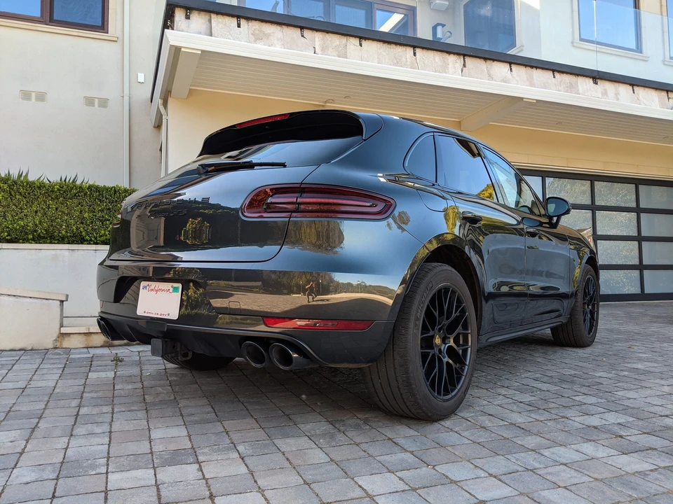 2017 Porsche Macan GTS - Image 6 of 14