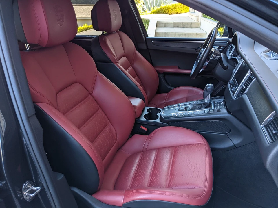 2017 Porsche Macan GTS - Image 10 of 14