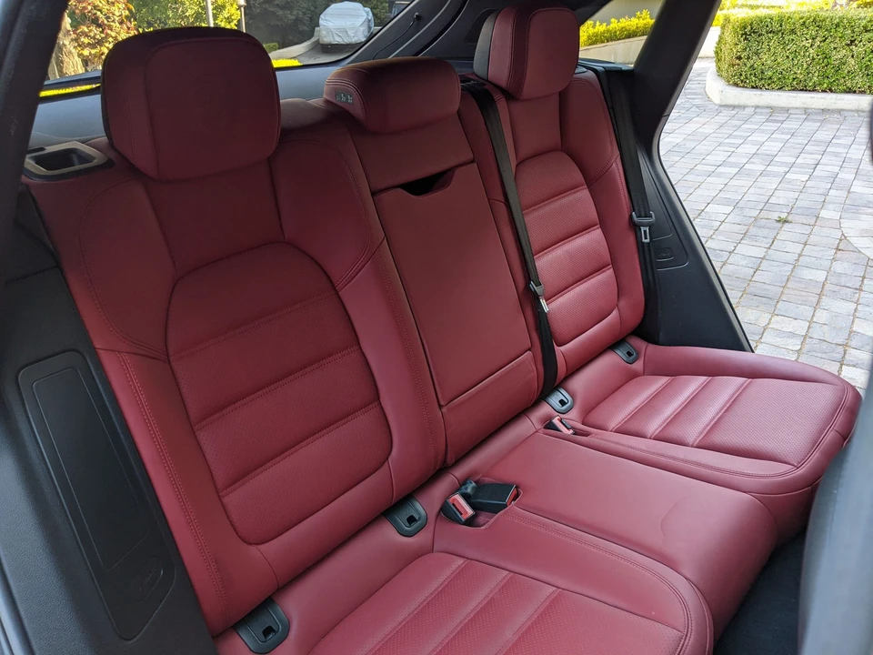 2017 Porsche Macan GTS - Image 11 of 14