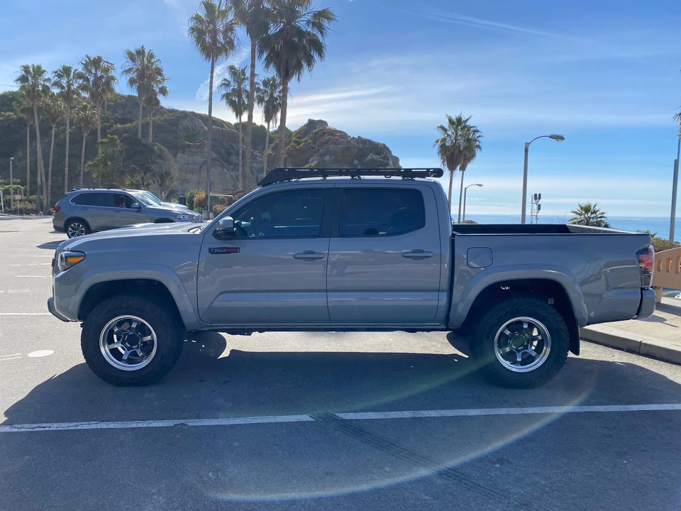 2017 Toyota Tacoma 3rd Gen - Image 4 of 9