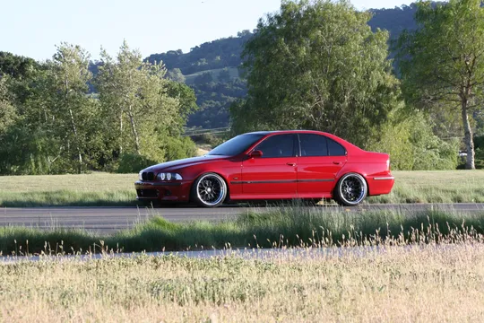 2000 BMW M5