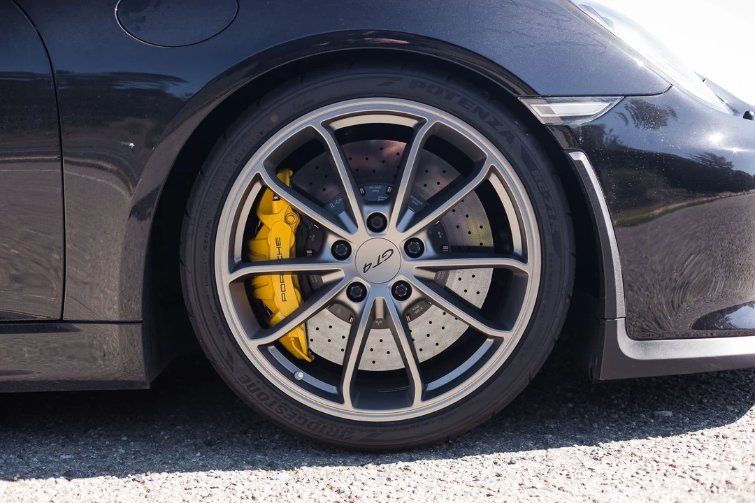 2016 Porsche 981 Cayman GT4 - Image 5 of 12