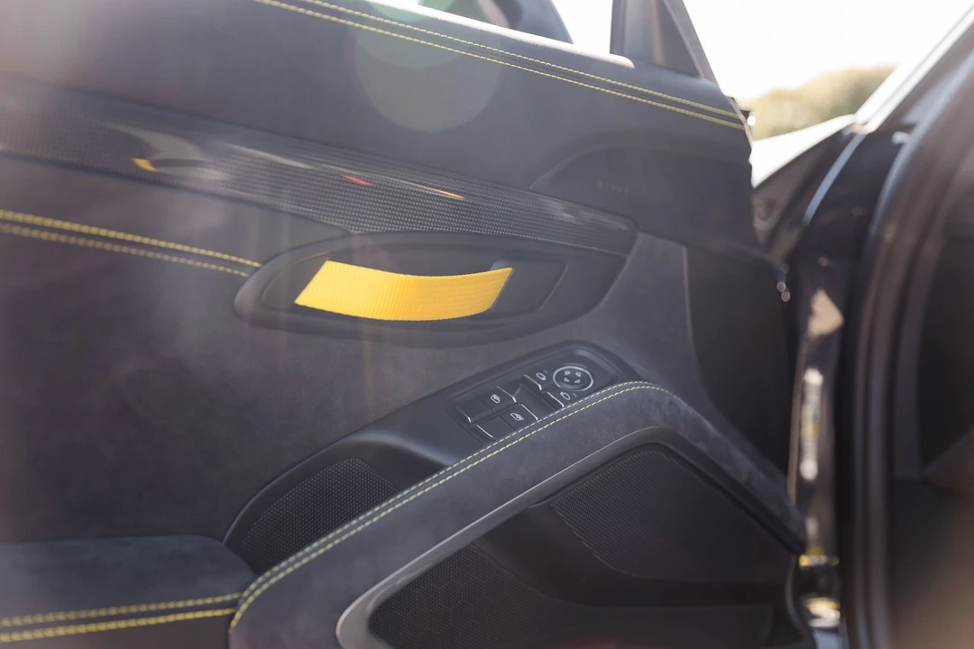 2016 Porsche 981 Cayman GT4 - Image 11 of 12