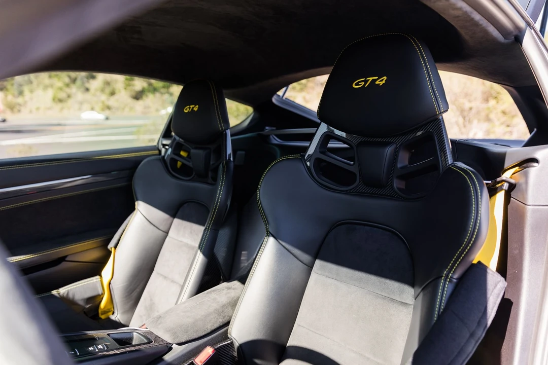 2016 Porsche 981 Cayman GT4 - Image 10 of 12