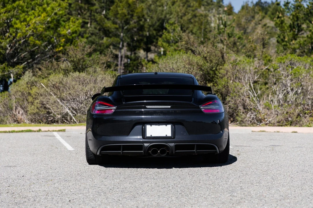 2016 Porsche 981 Cayman GT4 - Image 4 of 12