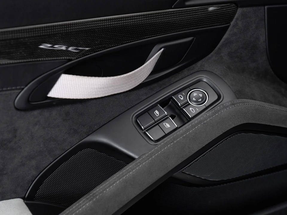 2016 Porsche 991 GT3 RS - Image 12 of 31