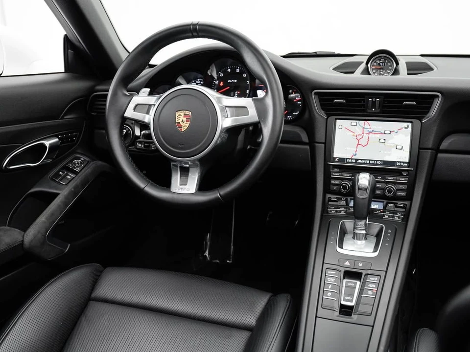 2016 Porsche 991 Targa 4 GTS - Image 18 of 31
