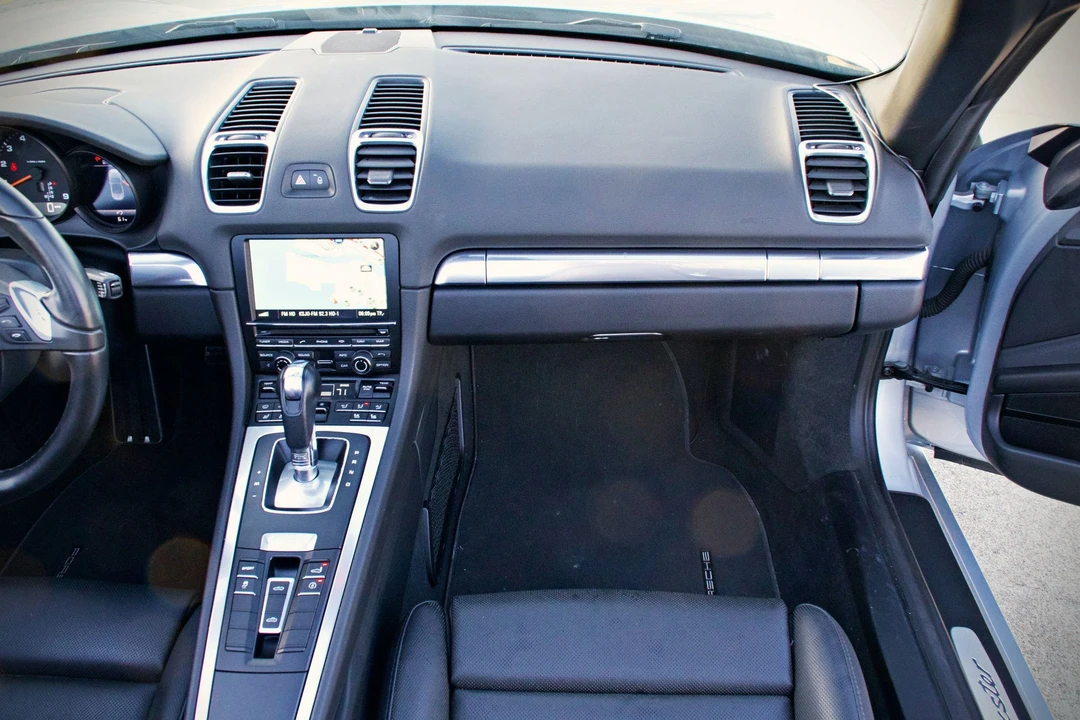 2016 Porsche 981 Boxster - Image 12 of 29