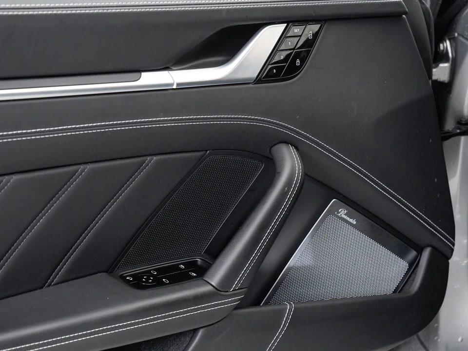 2021 Porsche 992 Turbo S - Image 11 of 31