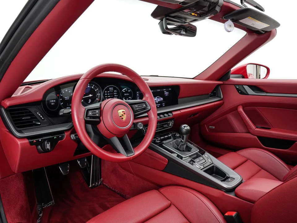 2021 Porsche 992 Targa 4 & 4S - Image 16 of 31