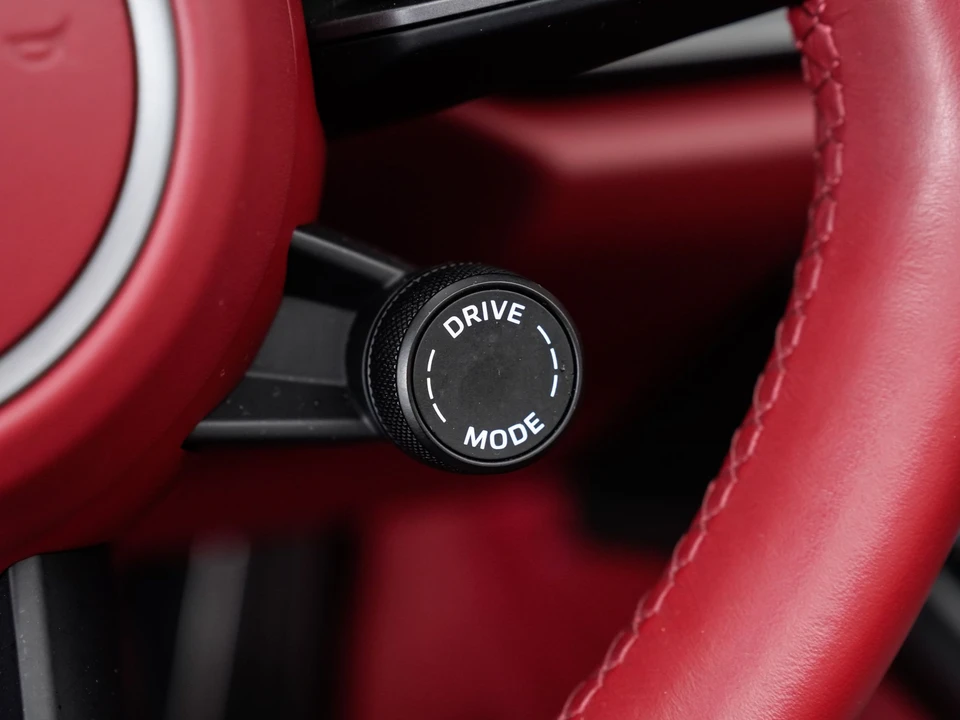 2021 Porsche 992 Targa 4 & 4S - Image 25 of 31