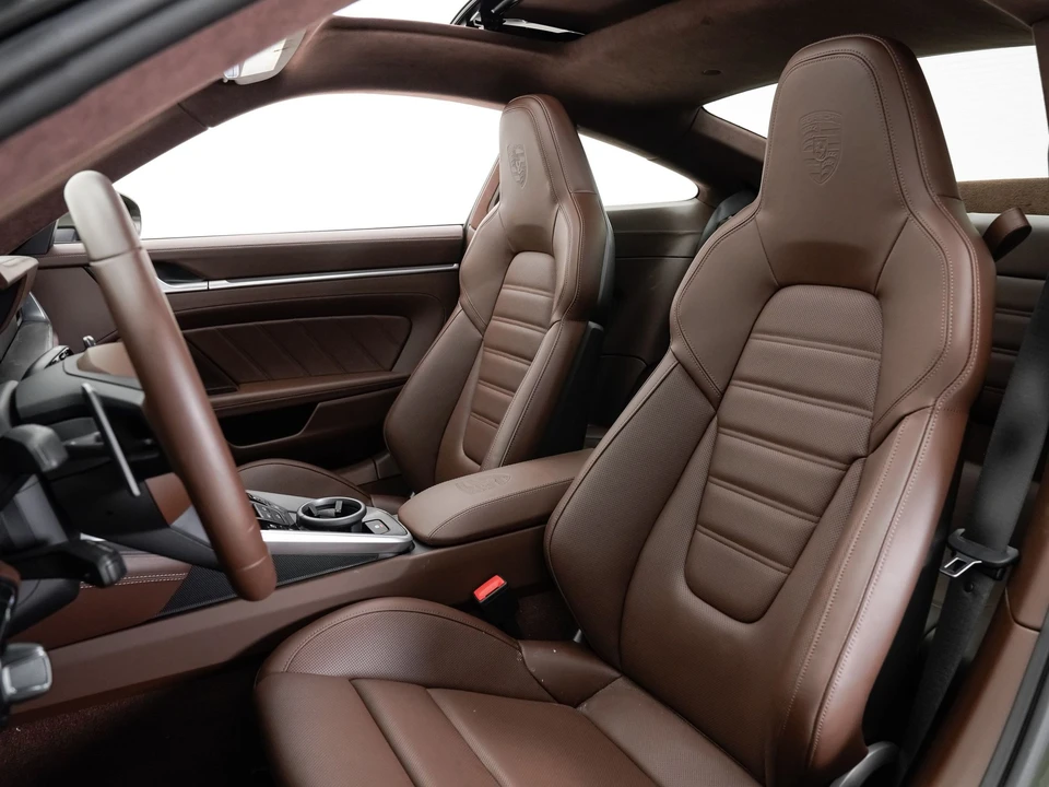 2022 Porsche 992 Turbo S - Image 15 of 31