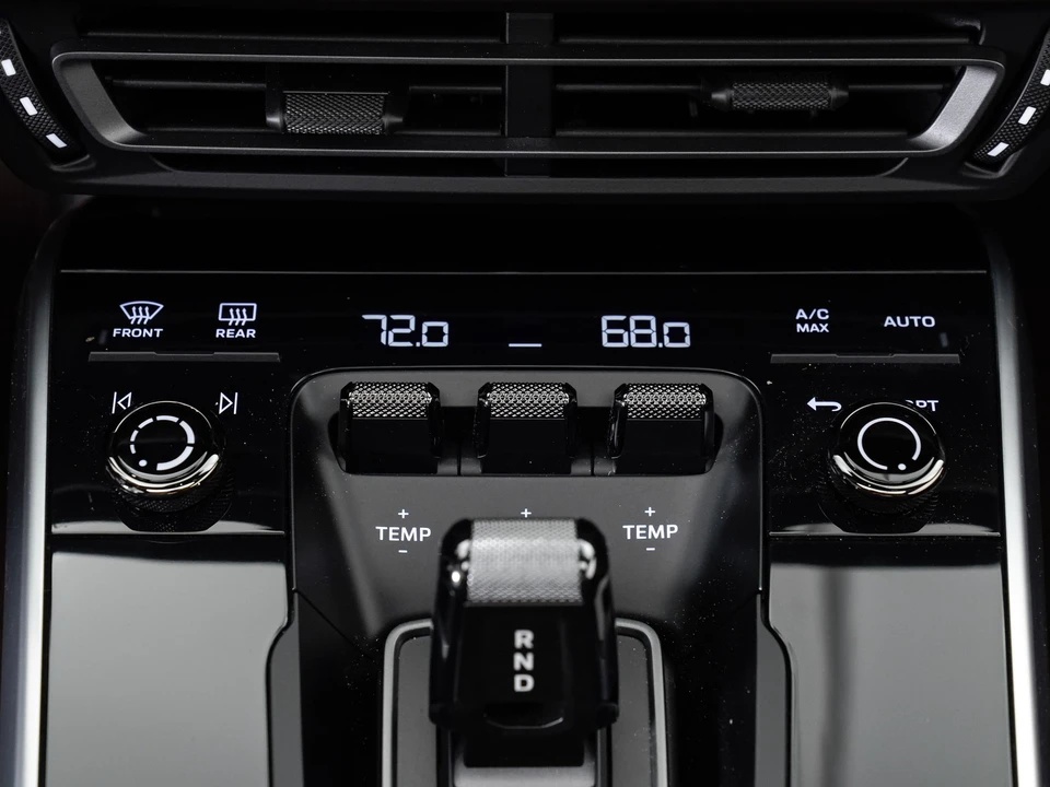 2022 Porsche 992 Turbo S - Image 28 of 31
