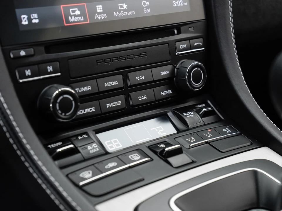 2022 Porsche 718 Cayman - Image 23 of 31