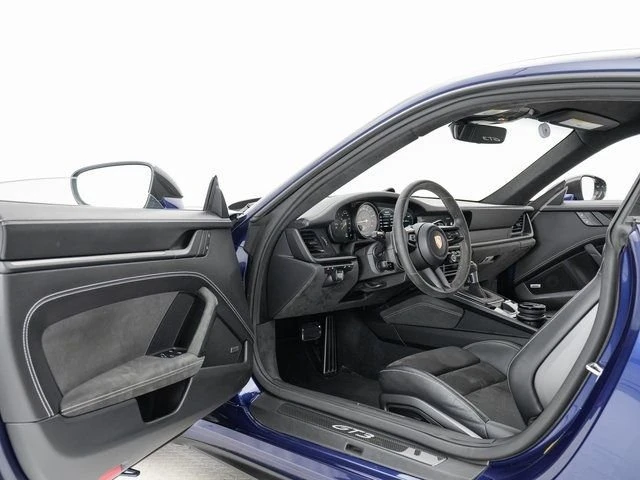 2022 Porsche 992 GT3 - Image 11 of 31