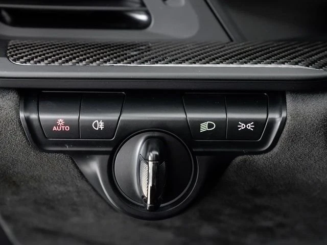 2022 Porsche 992 GT3 - Image 16 of 31