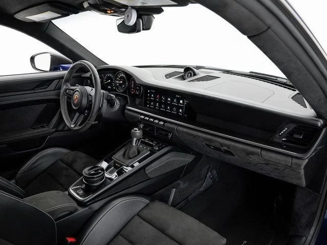 2022 Porsche 992 GT3 - Image 23 of 31