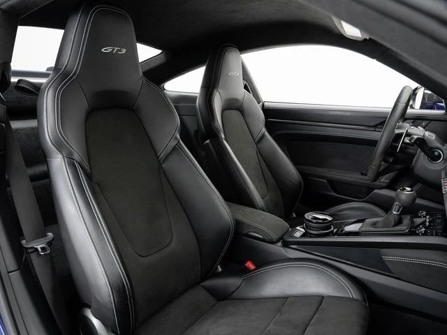 2022 Porsche 992 GT3 - Image 25 of 31