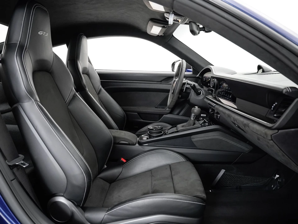 2022 Porsche 992 GT3 - Image 25 of 31
