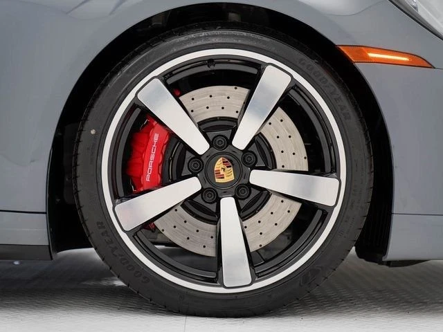 2023 Porsche 992 Turbo - Image 13 of 31