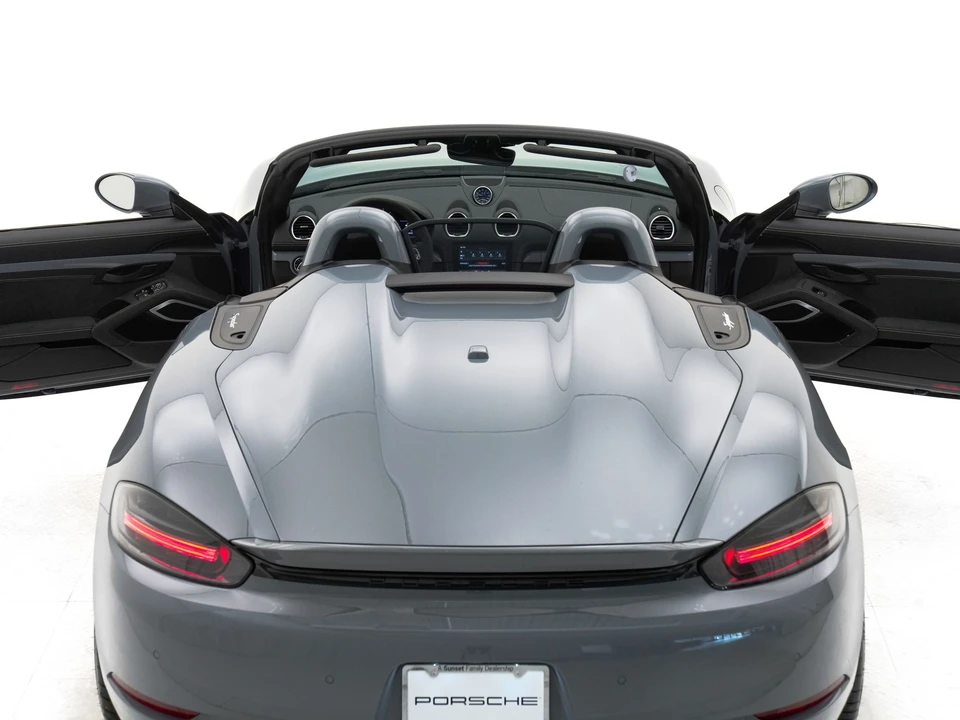 2023 Porsche 718 Boxster Spyder - Image 13 of 31
