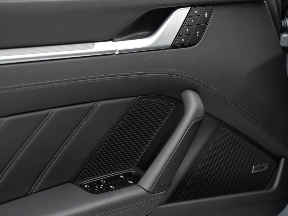 2023 Porsche 992 Turbo - Image 12 of 31