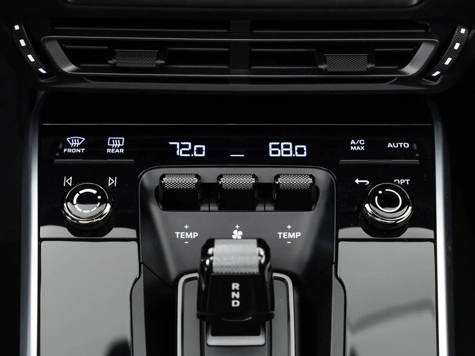 2023 Porsche 992 Turbo - Image 28 of 31