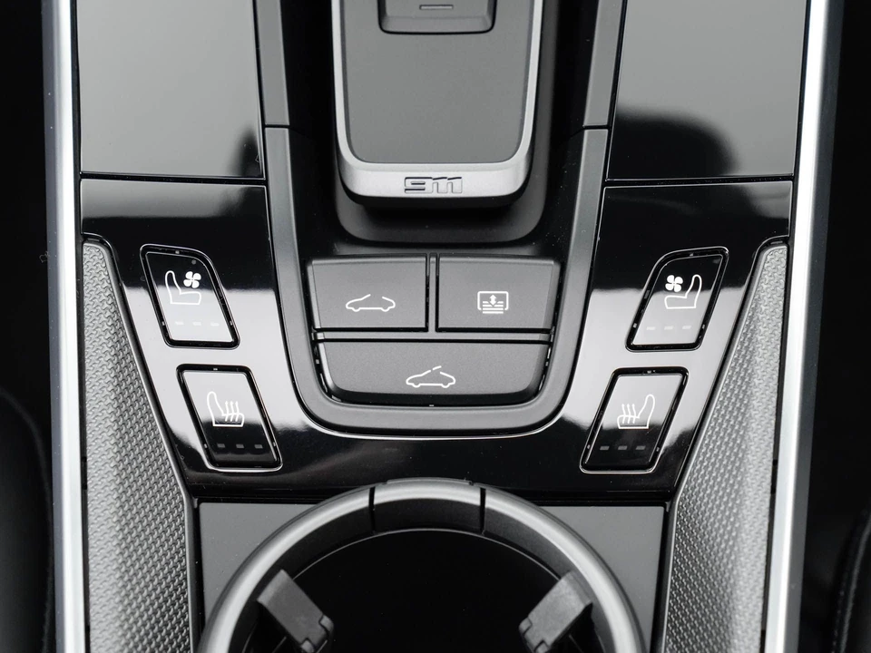 2023 Porsche 992 Turbo - Image 29 of 31