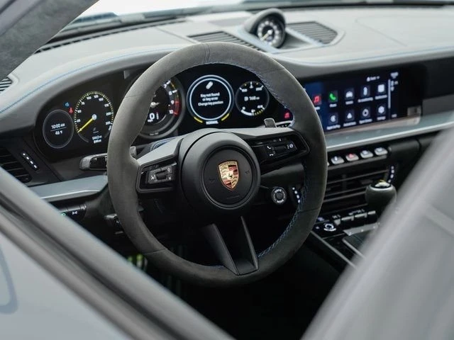 2024 Porsche 992 GT3 - Image 11 of 31