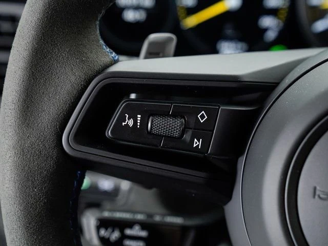 2024 Porsche 992 GT3 - Image 3 of 31