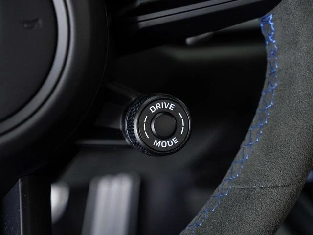 2024 Porsche 992 GT3 - Image 17 of 31