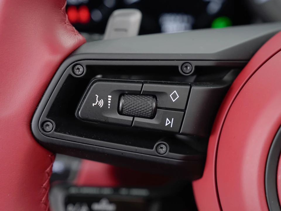 2023 Porsche 992 Turbo S - Image 18 of 31